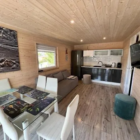 Albertowka - Strefa Relaksu Острово